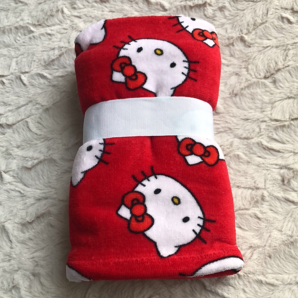 Hello Kitty Hand Towels - Picture 6 of 6